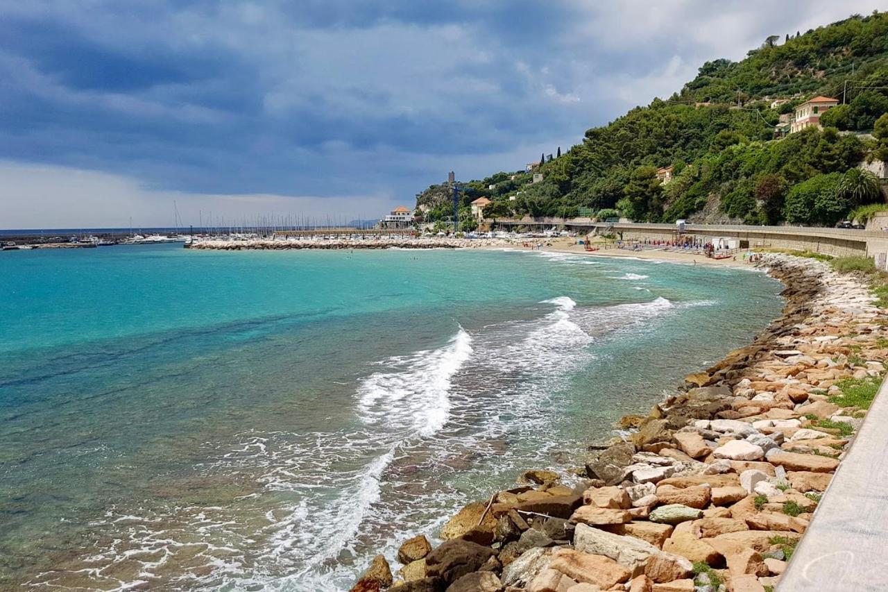 Hotel Del Golfo 菲纳莱利古雷 外观 照片