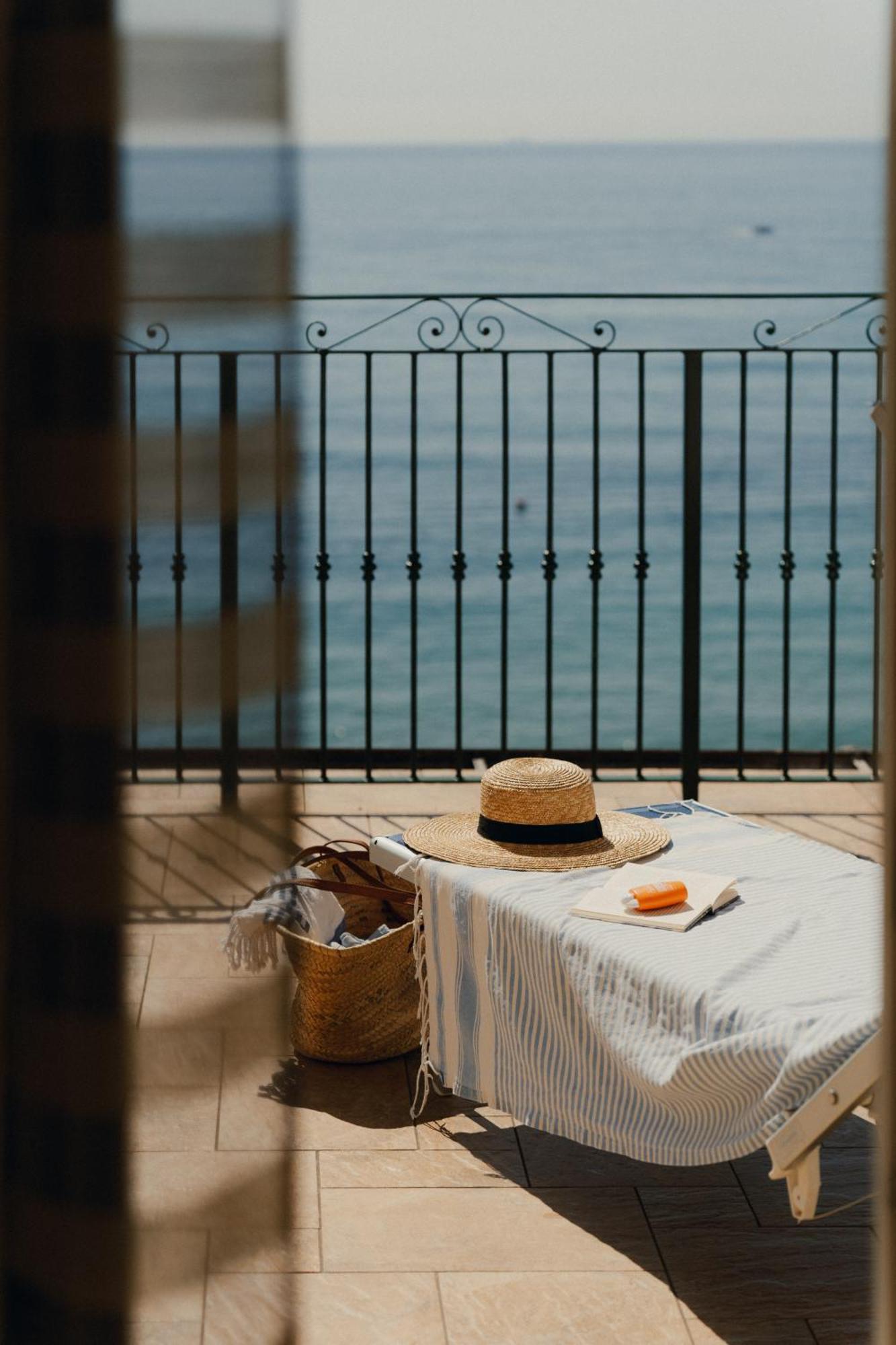Hotel Del Golfo 菲纳莱利古雷 外观 照片