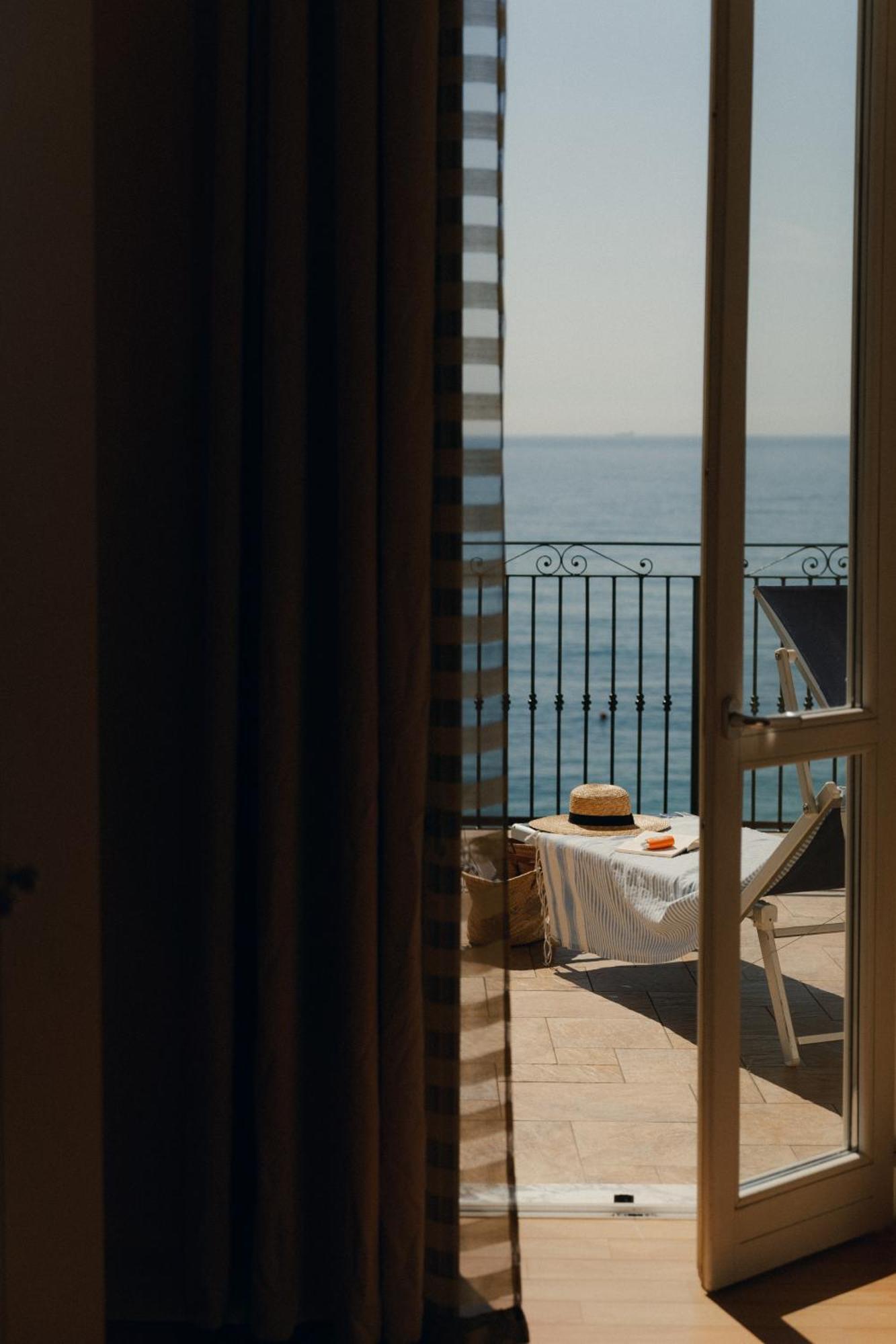 Hotel Del Golfo 菲纳莱利古雷 外观 照片