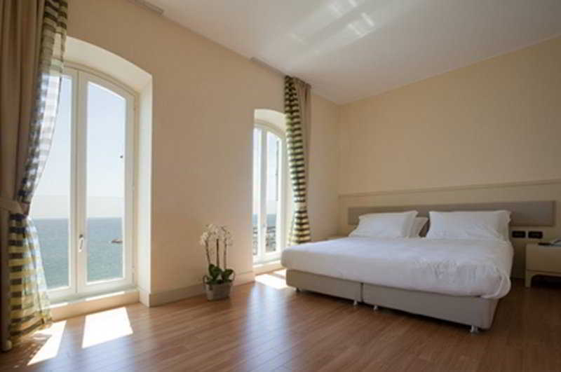 Hotel Del Golfo 菲纳莱利古雷 外观 照片